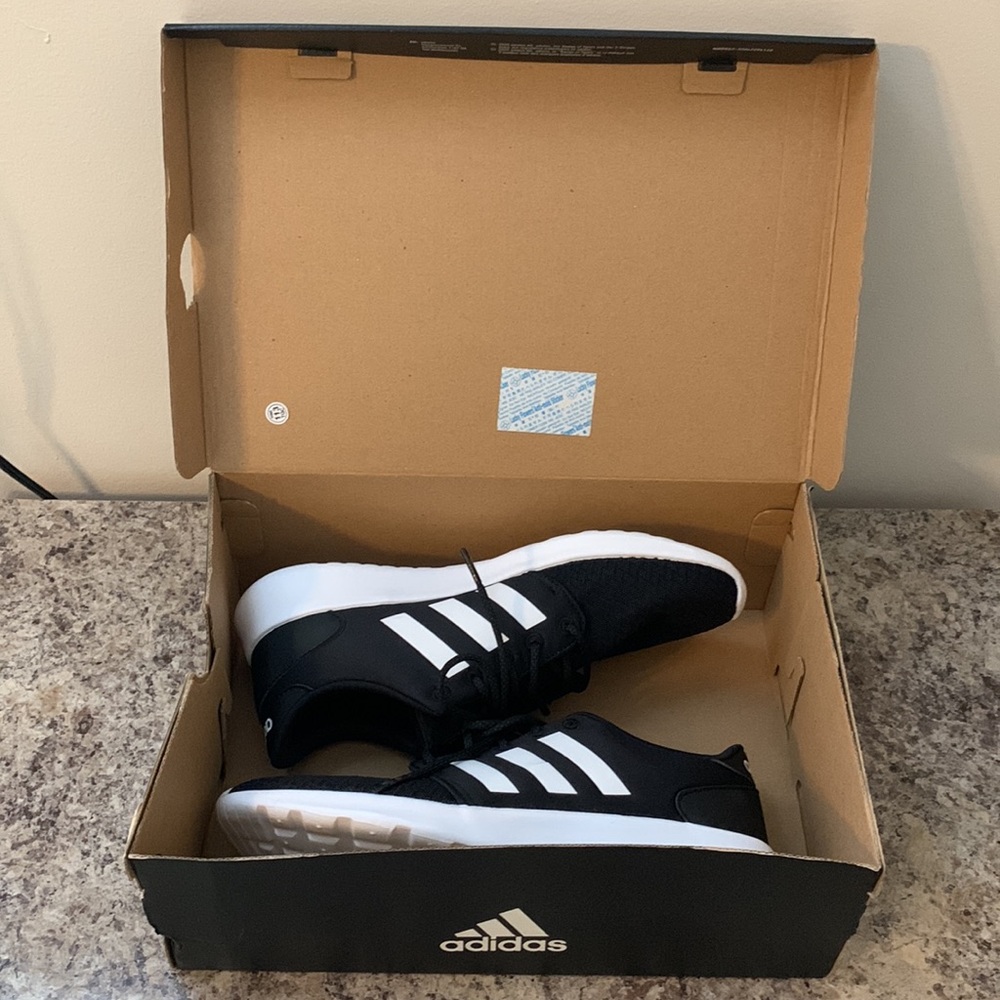 Adidas Black Shoes - Picture 11 of 15